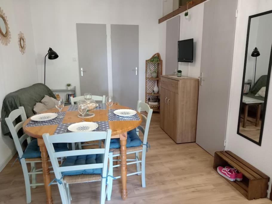 Jolie Maisonnette Dans Residence Calme Avec Piscine Le Barcares Exterior photo